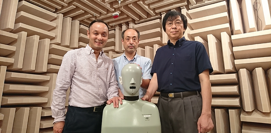 Team members Naotaka Tsunoda, Takeshi Hara, Koji Nageno and HATS
