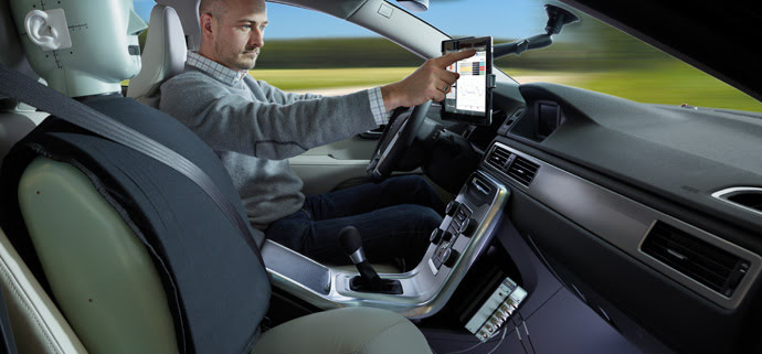 Sonoscout, a first tablet-based application for in-vehicle noise and vibration data recording.