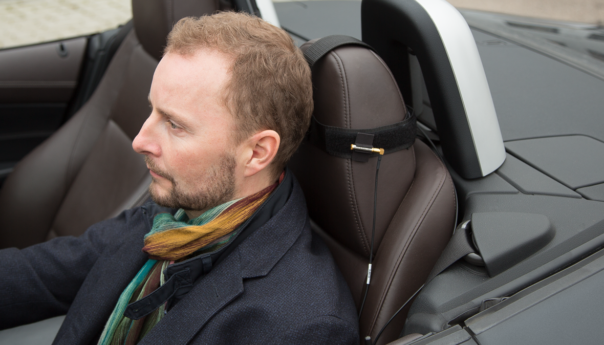 UA-0692 Universal Headrest Microphone holder, for ½” and ¼” microphones