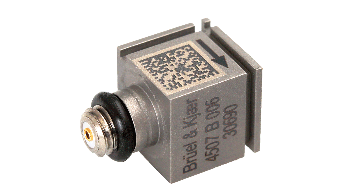 Piezoelectric CCLD accelerometer Type 4507-B-006 with datamatrix code