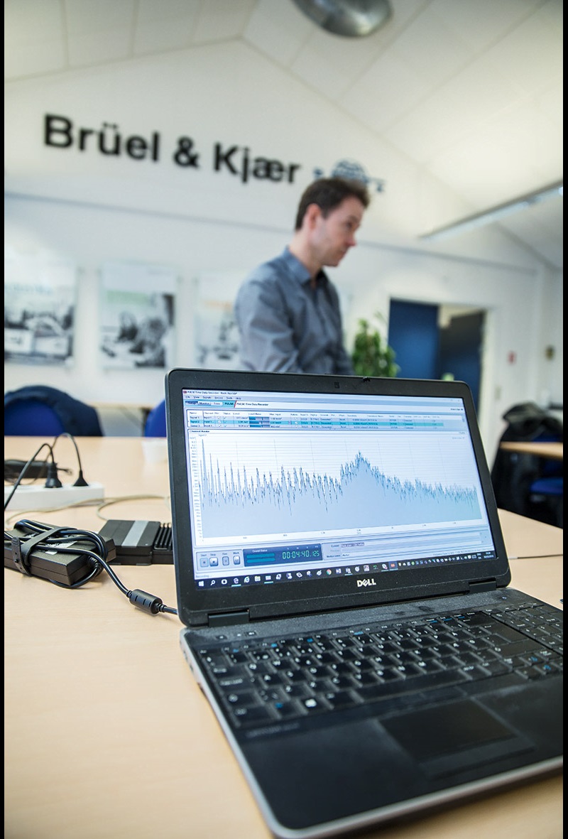 The data was recorded at Brüel & Kjær using an accelerometer and PULSE Time Data Recorder software