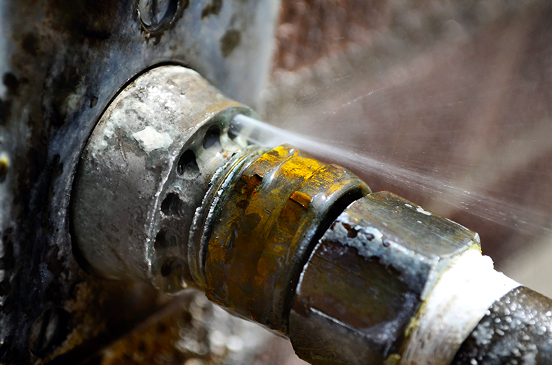 A hole the width of a sewing needle leaks approx. 500 litres/day at a pressure of 2 bars