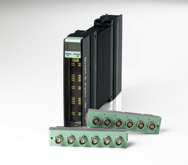 LAN-XI with removable front panels